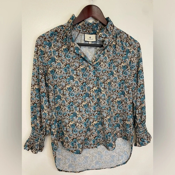 NWOT Tuckernuck|| Robin's Egg Floral Schuyler Blouse, Fits up to a small - Picture 3 of 8